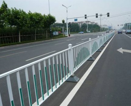 青海塑鋼道路護(hù)欄